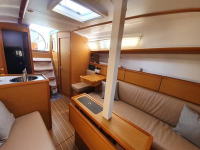 Salon of Aqua, a Jeanneau Sun Odyssey 33i sailboat at Baan Salak Phet, Thailand