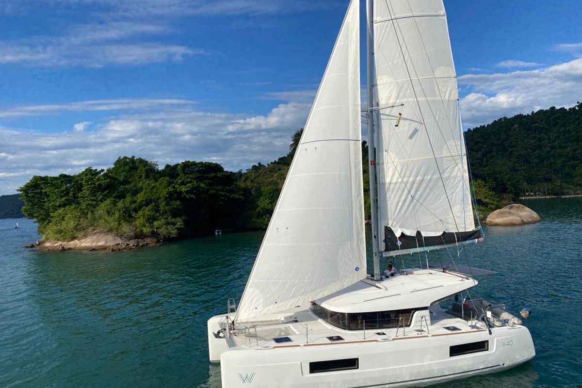Exterior view of Atmosfera W, a Lagoon 40 catamaran at Paraty, Brazil