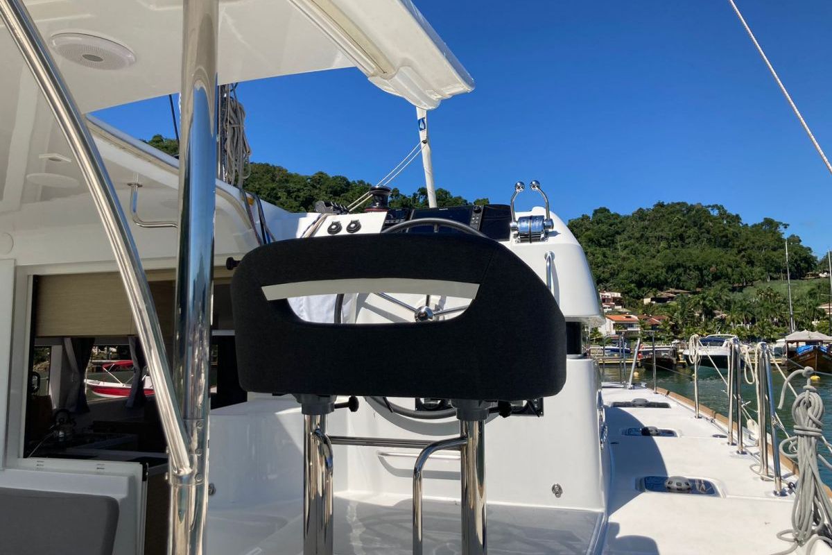 Cockpit of Atmosfera W, a Lagoon 40 catamaran at Paraty, Brazil