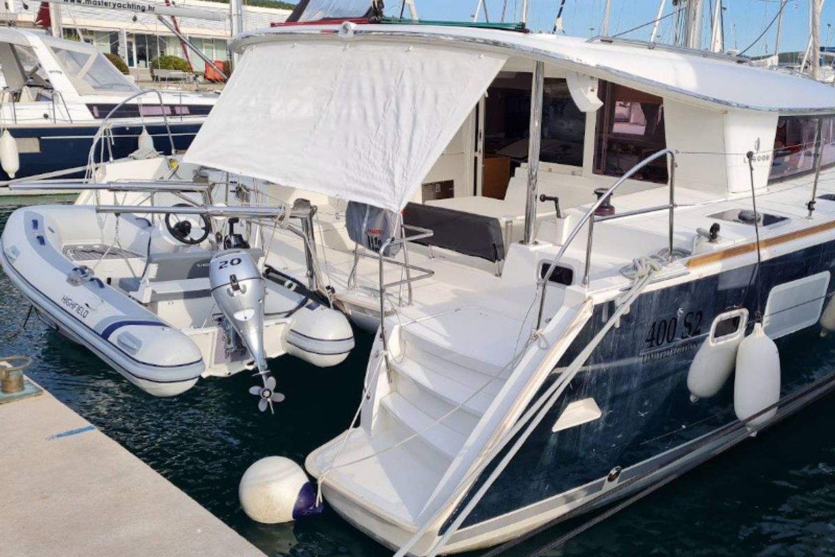 Exterior view of Scirocco, a Lagoon 400 S2 catamaran at Općina Sukošan, Croatia