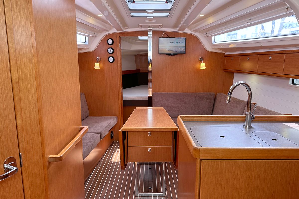 Salon of Helene, a Bavaria Cruiser 37 sailboat at Heiligenhafen, Germany