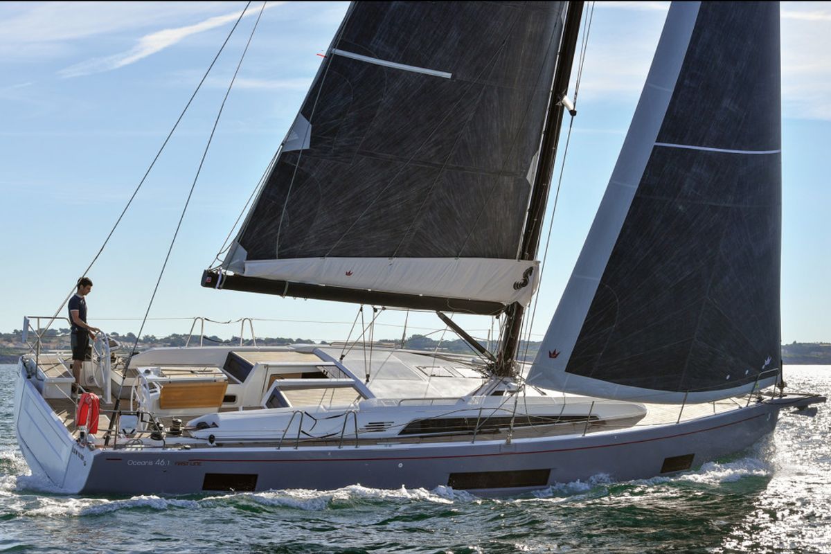 Exterior view of Entre Deux Poles, a Beneteau Oceanis 46.1 sailboat at Vallauris, France