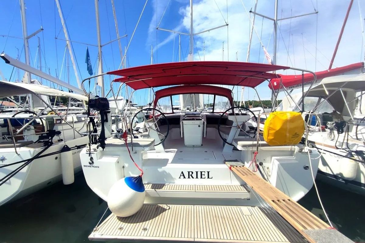 Exterior view of Ariel, a Beneteau Oceanis 46.1 sailboat at Općina Medulin, Croatia