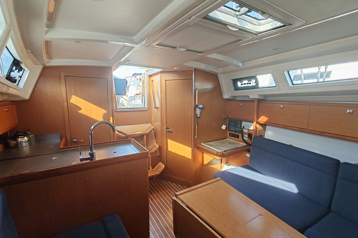 Galley of Tintilinić, a Bavaria Cruiser 34 sailboat at Općina Pakoštane, Croatia
