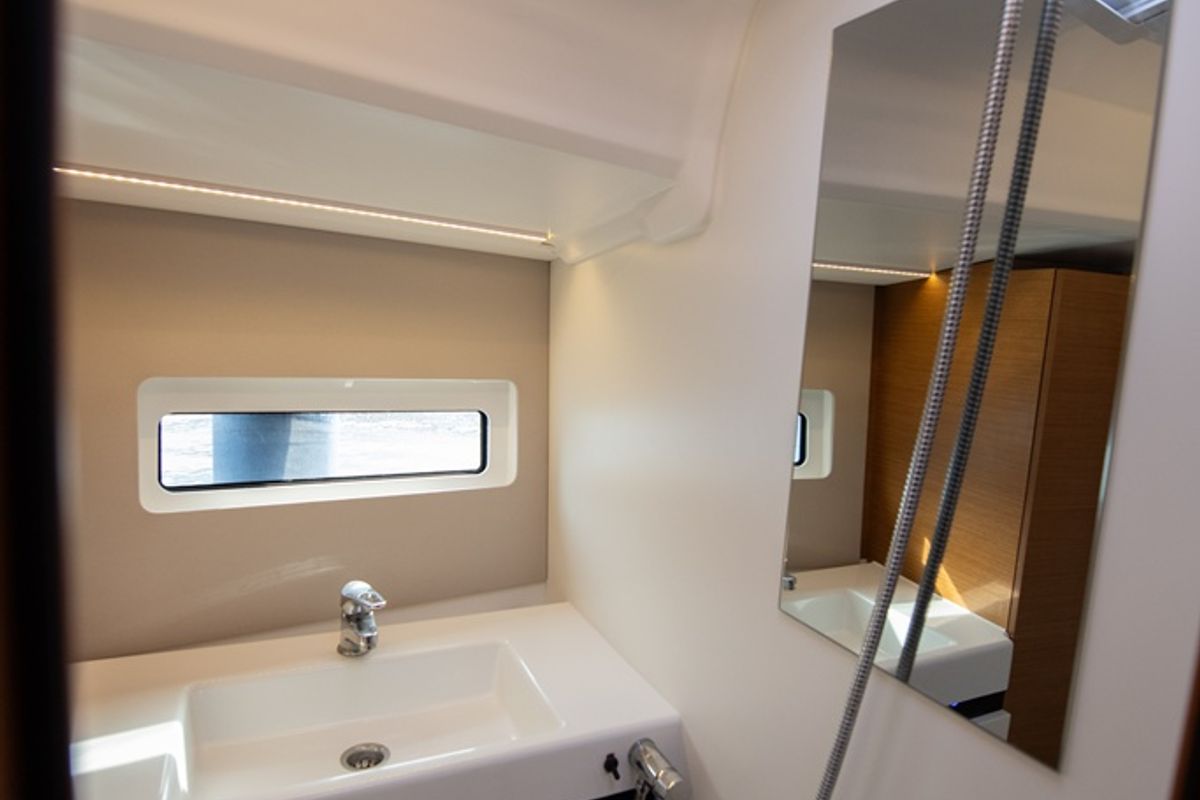 Head on Lara, a Jeanneau Sun Odyssey 490 sailboat at Neo Klima, Greece