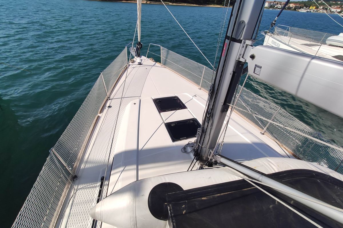 Deck of Citrea, a Beneteau Oceanis 38.1 sailboat at Općina Medulin, Croatia