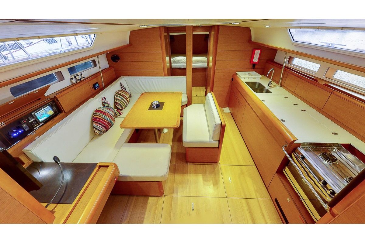 Salon of Hadi, a Jeanneau Sun Odyssey 469 sailboat at Athens, Marina Delta Kallithea, Greece