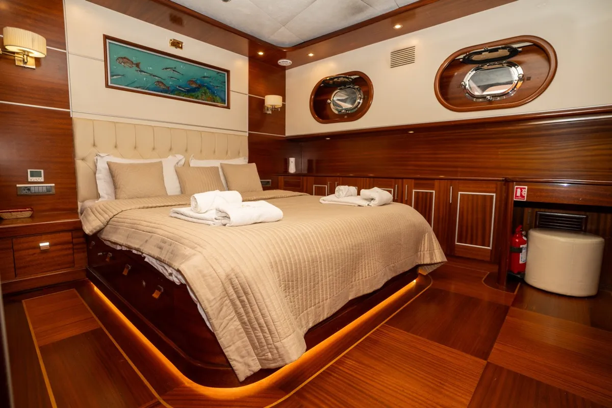Cabin on CARPEDIEM 5, a Gulet Custom built 183 yacht at Bodrum, Turkey