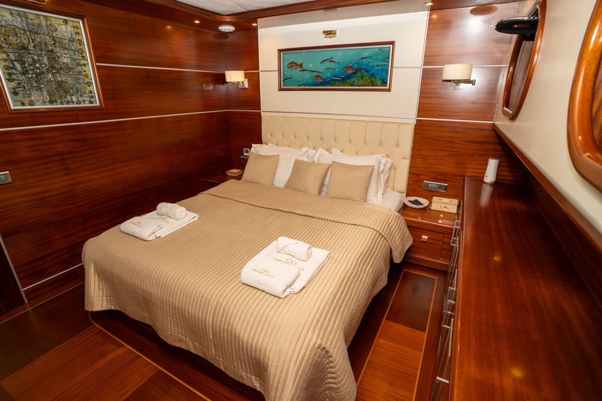 Cabin on CARPEDIEM 5, a Gulet Custom built 183 yacht at Bodrum, Turkey