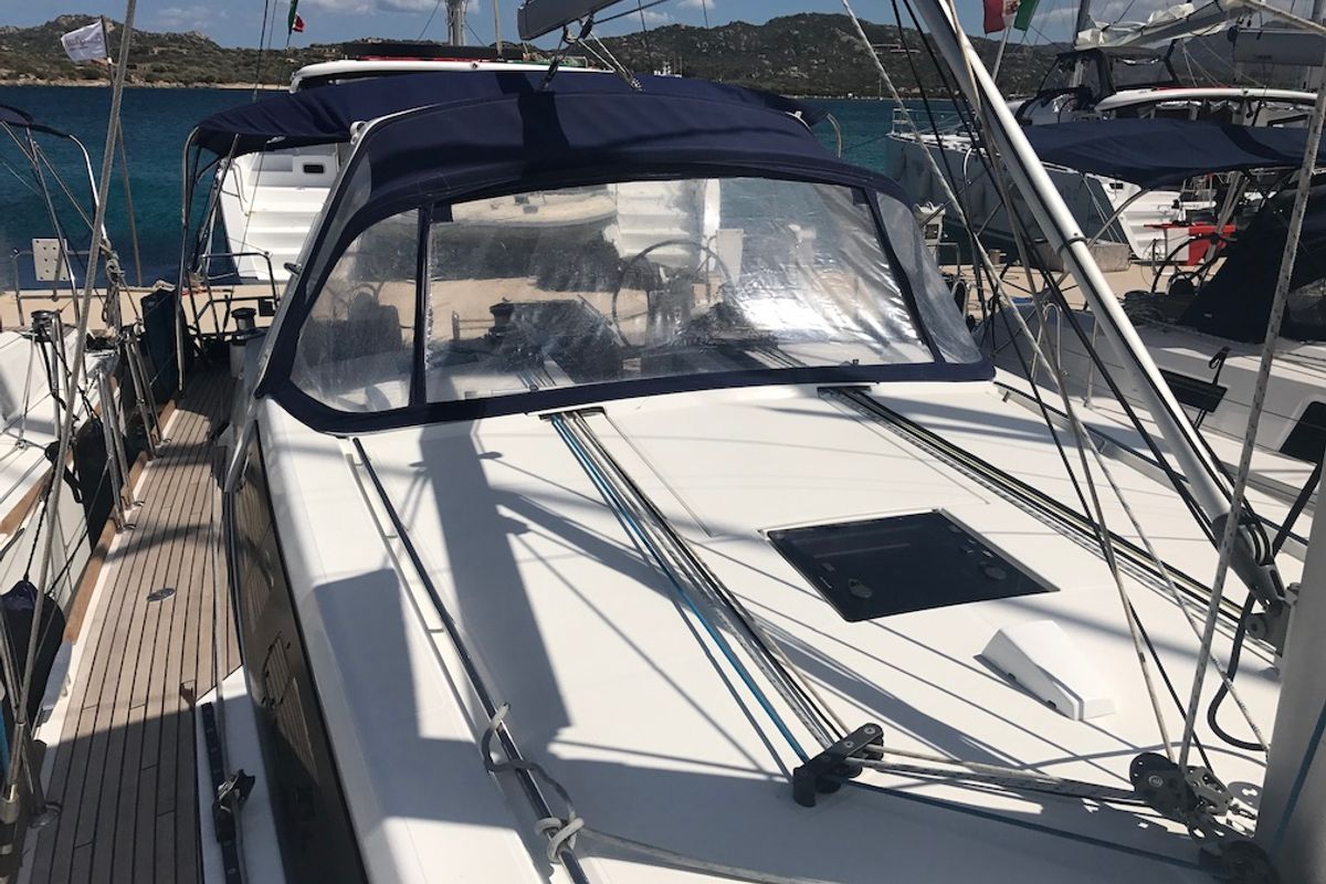 Deck of Alnair, a Beneteau Oceanis 45 sailboat at Tonnarella, Italy