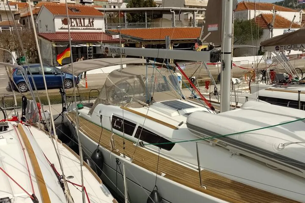 Exterior view of Min Elli, a Jeanneau Sun Odyssey 33i sailboat at Skradin, Croatia