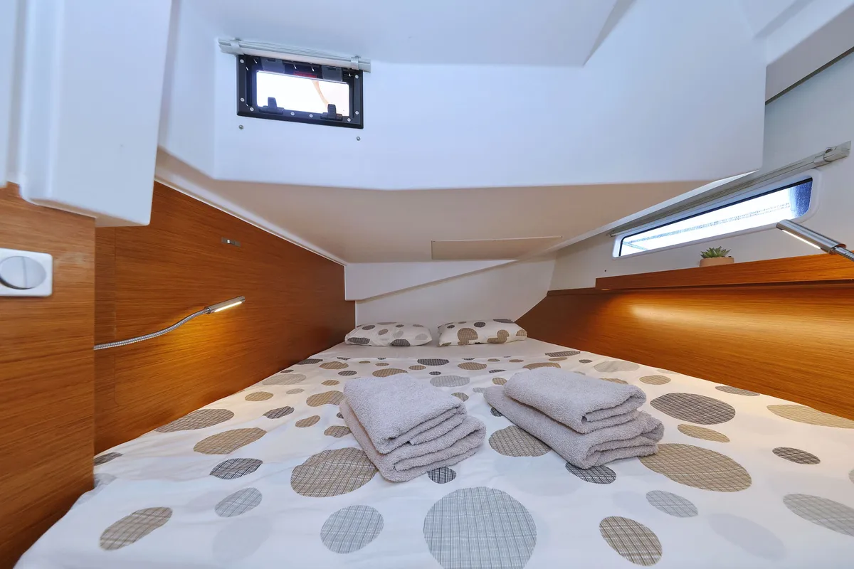Cabin on Cleo, a Hanse Yachts Hanse 410 sailboat at Općina Sukošan, Croatia