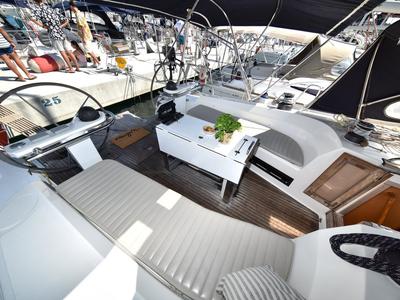 Salon of Controvento, a Bavaria Cruiser 45 sailboat at Općina Sukošan, Croatia