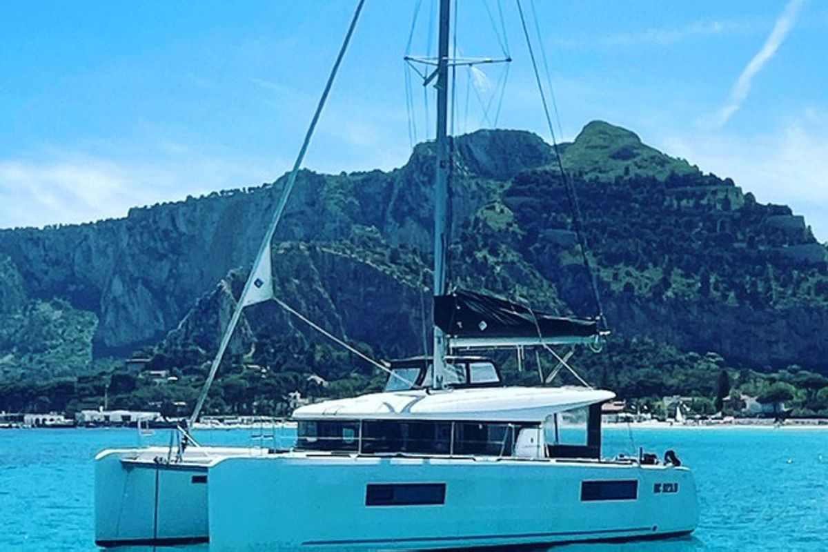 Exterior view of Milu 2.0, a Lagoon 40 catamaran at Palermo, Italy