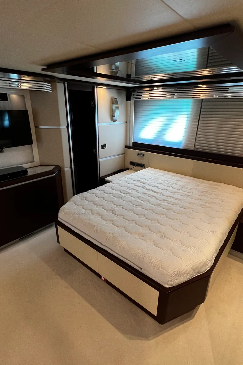 Cabin on Quo Vadis, a Dominator 680 yacht at Grad Šibenik, Croatia