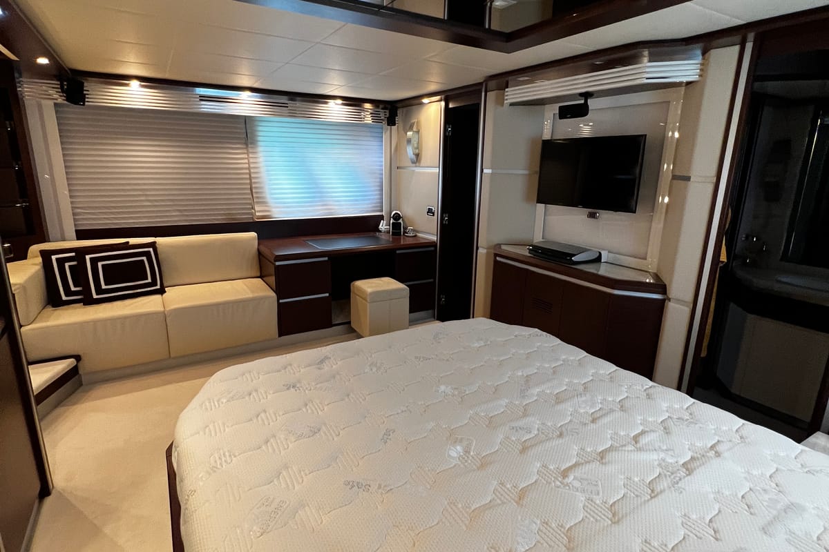 Cabin on Quo Vadis, a Dominator 680 yacht at Grad Šibenik, Croatia