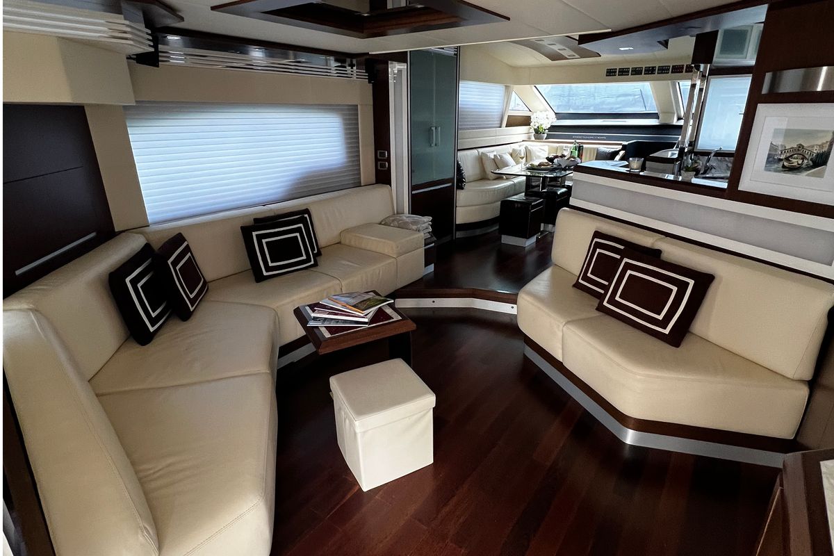 Salon of Quo Vadis, a Dominator 680 yacht at Grad Šibenik, Croatia
