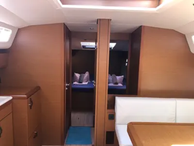 Salon of Joulukka, a Jeanneau 54 sailboat at Elephant Butte Estates, United States