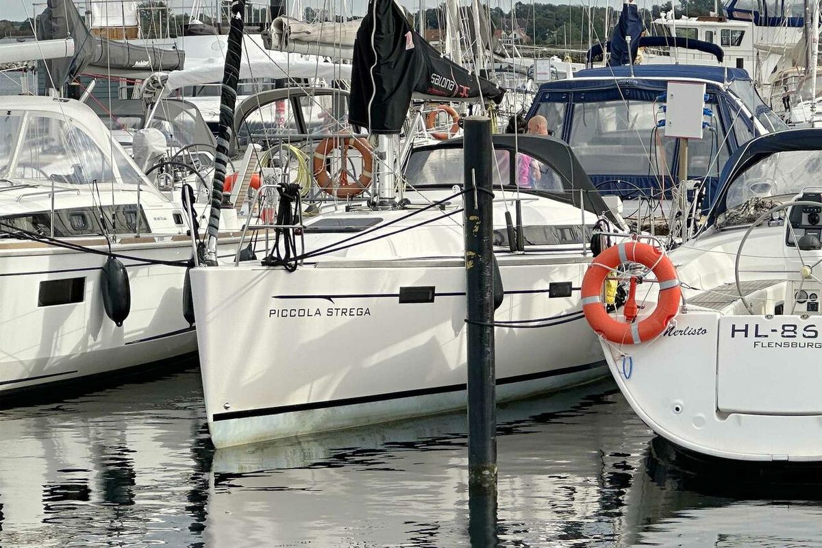 Exterior view of Piccola Strega, a AD Boats Salona 35 sailboat at Heiligenhafen, Germany