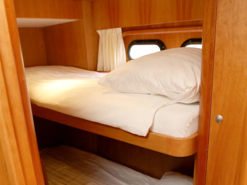 Cabin on Royal, a Pacific Allure 155 motorboat at Heukelum, Netherlands
