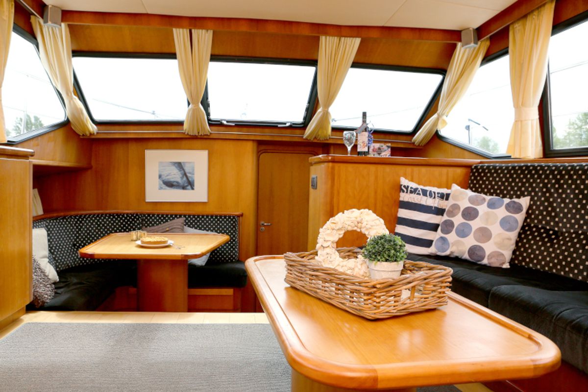 Salon of Royal, a Pacific Allure 155 motorboat at Heukelum, Netherlands