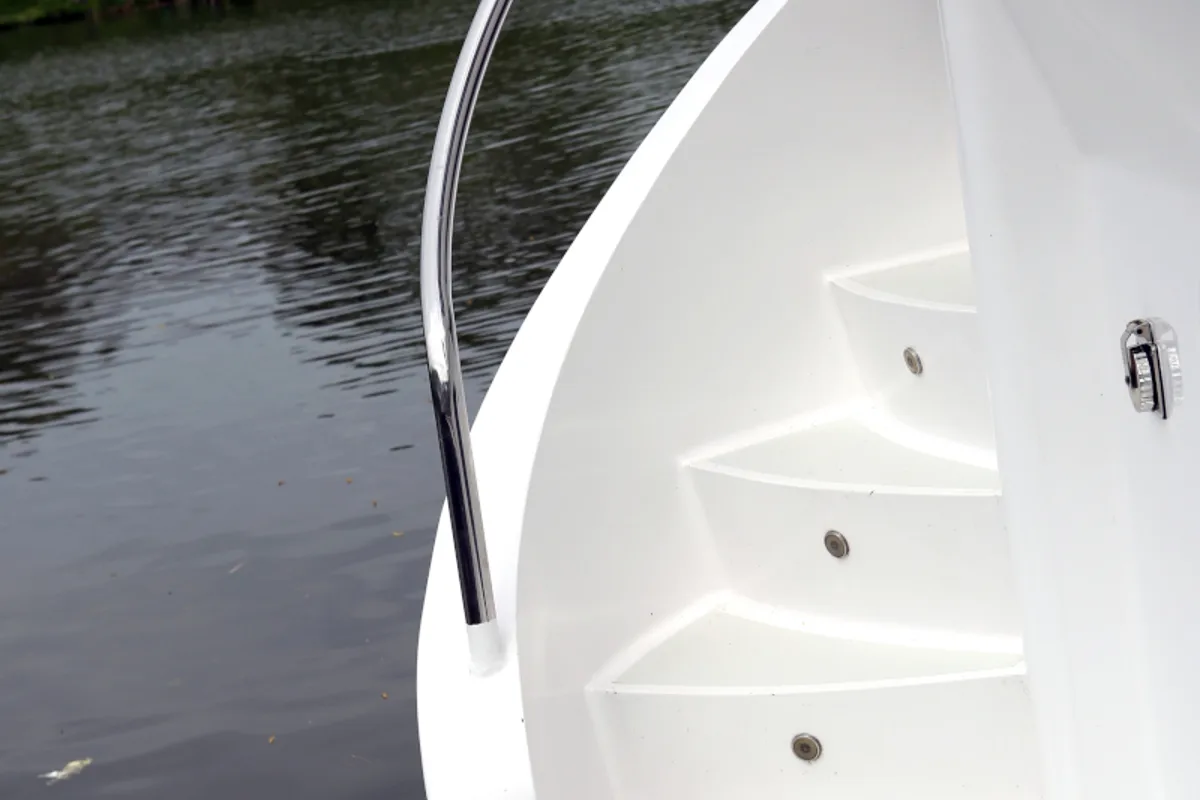 Royal, a Pacific Allure 155 motorboat at Heukelum, Netherlands