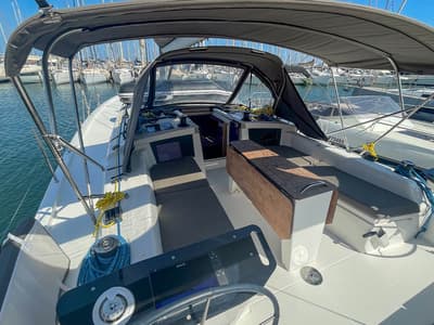 Perle, a Dufour 41 sailboat at Hyères, France