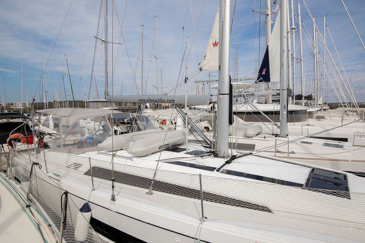 Exterior view of Amore di Mare, a Beneteau Oceanis 46.1 sailboat at Općina Medulin, Croatia
