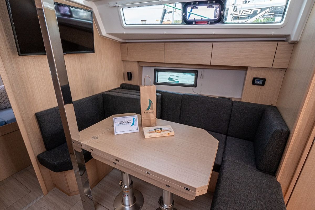 Salon of Windchaser, a Bavaria C38 sailboat at Zadar, Croatia