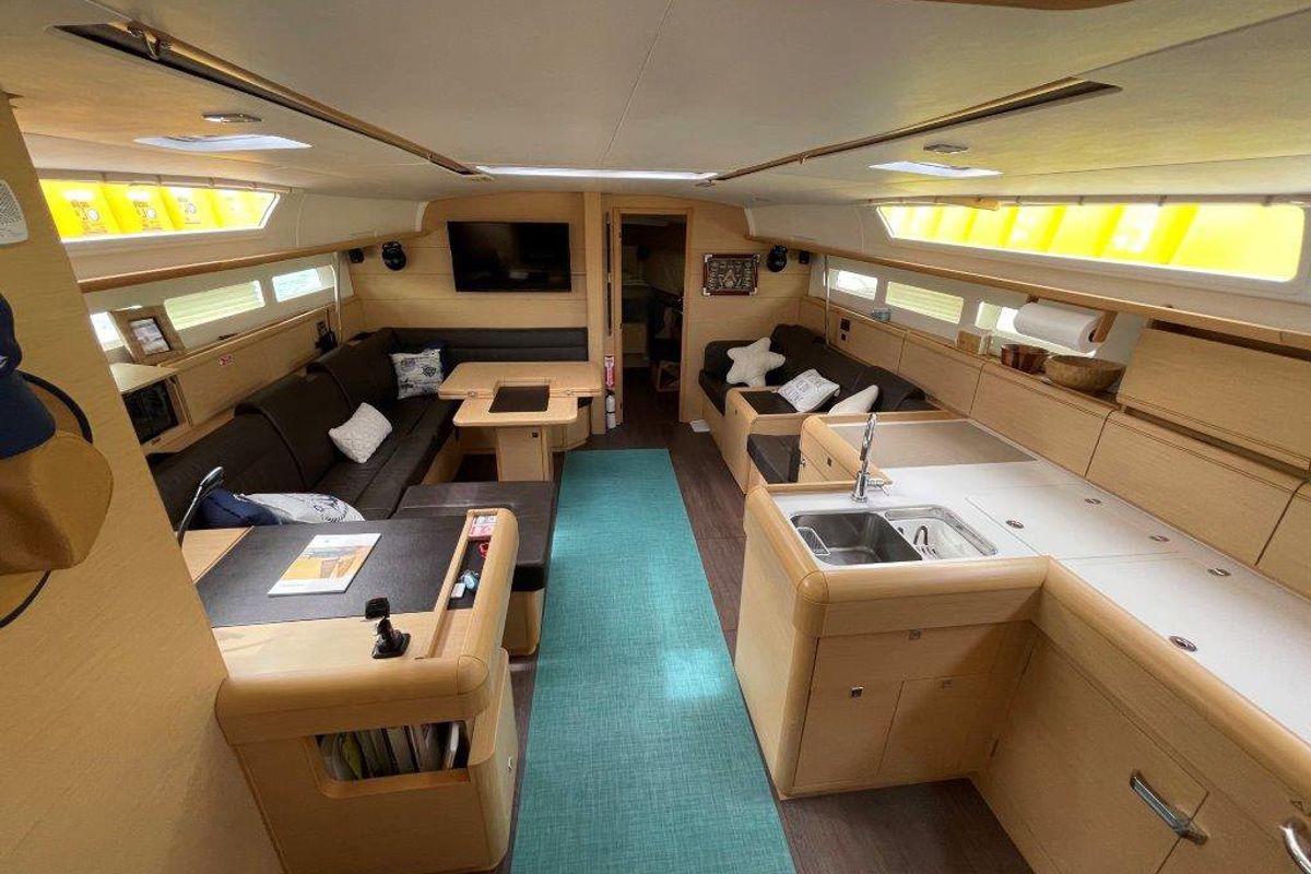 Salon of Oxygen, a Jeanneau Sun Odyssey 519 sailboat at Road Town, British Virgin Islands