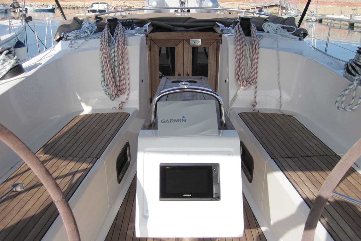 Vittoria, a Bavaria Cruiser 41 sailboat at Capo d'Orlando, Italy
