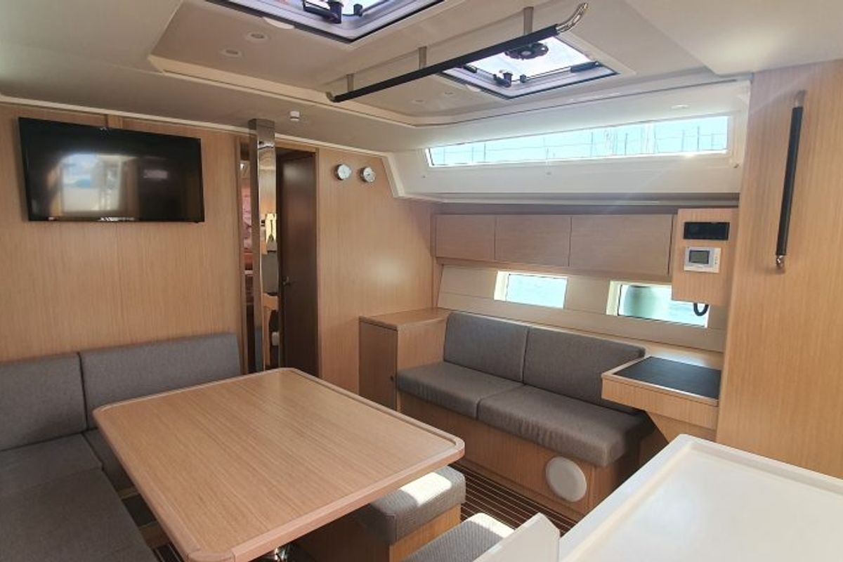 Salon of Whisper, a Bavaria C45 sailboat at Cala Egos, Spain