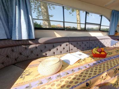 Salon of Grand Classique - Budget 11, a Gulet Grand Classique motorboat at Rheinsberg, Germany