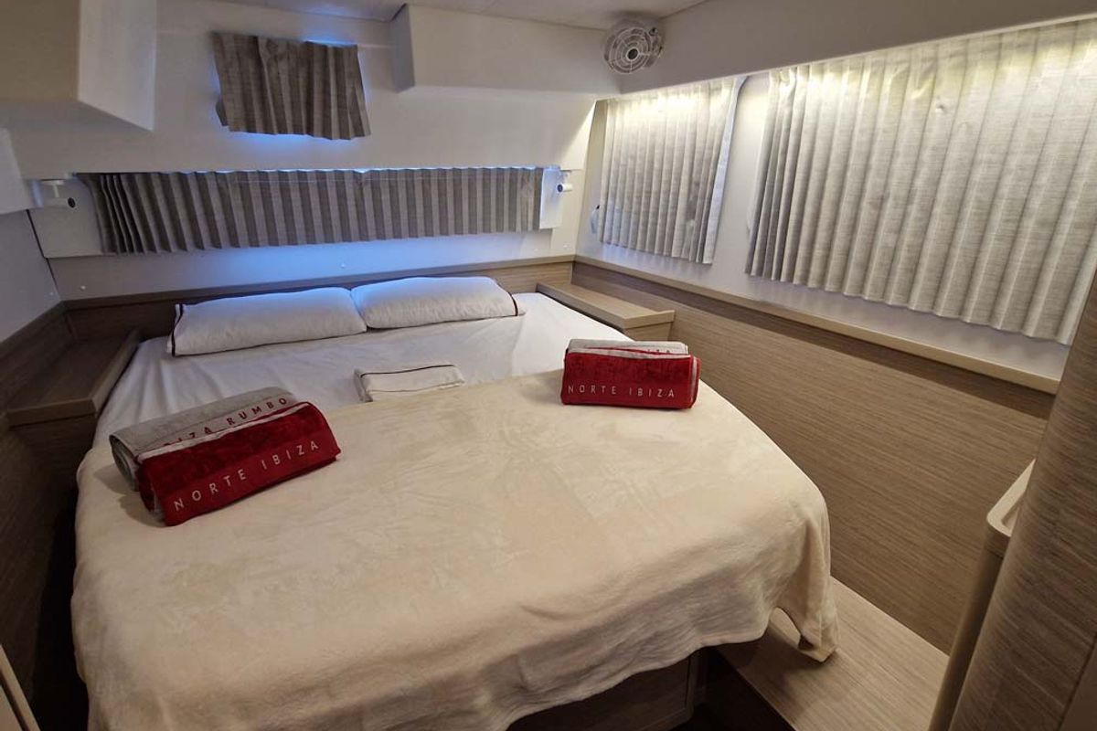 Cabin on Best Elli, a Lagoon 42 catamaran at Split, Croatia