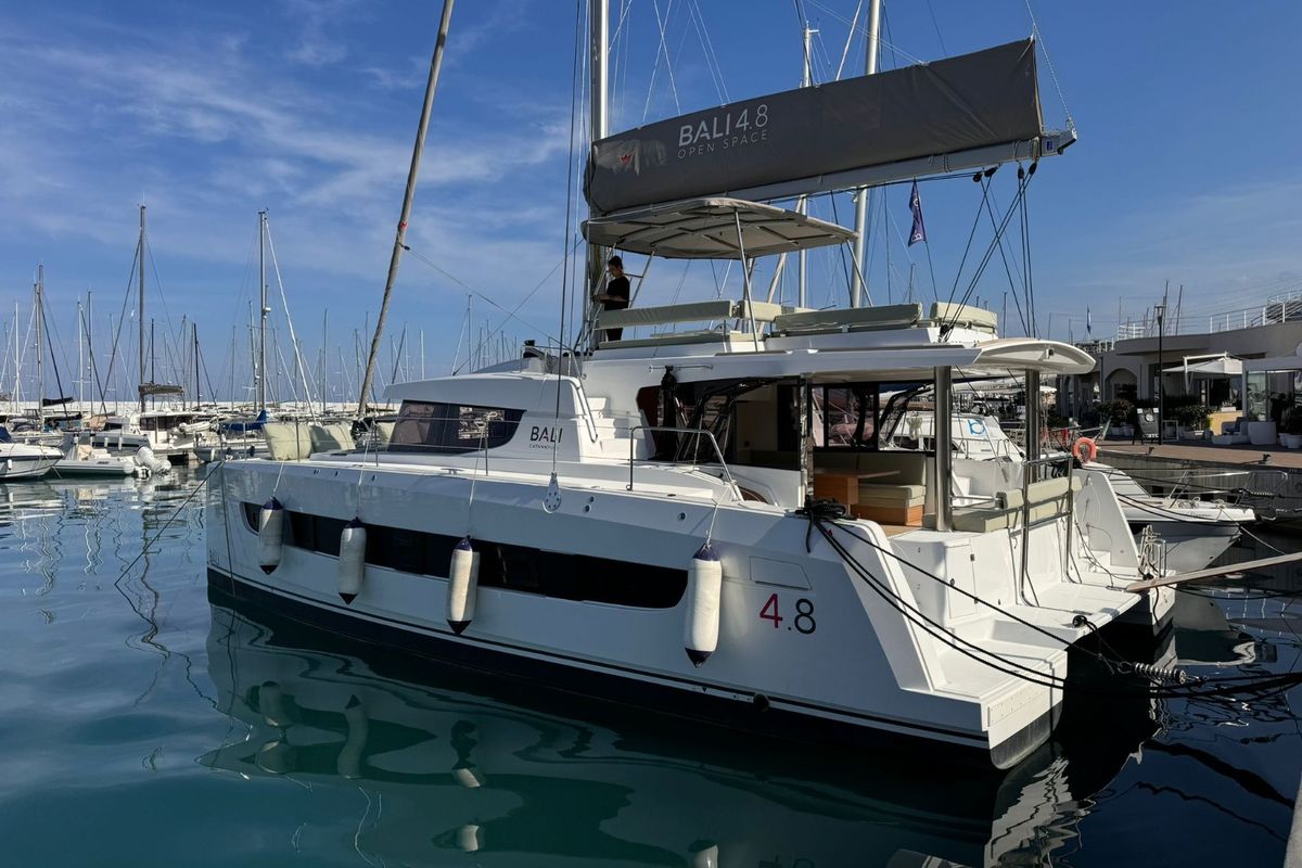 Exterior view of Silver Dolphin Sicilia, a Bali 4.8 catamaran at Capo d'Orlando, Italy