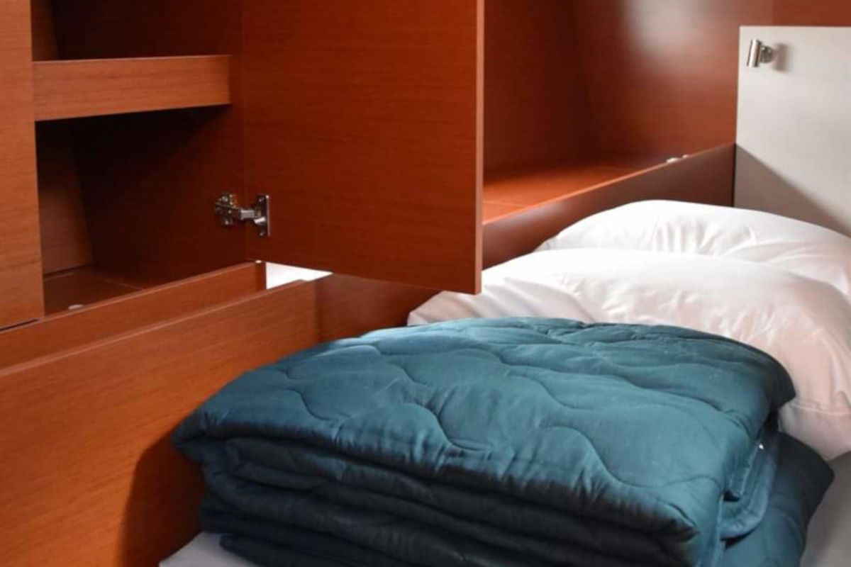 Cabin on ANTONIOS, a Beneteau Oceanis 51.1 sailboat at Athens, Greece