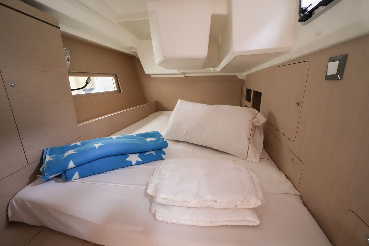 Cabin on Eonia, a Beneteau Oceanis 46.1 sailboat at Olbia, Italy