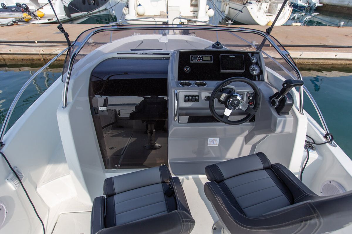 Cockpit of Cap Camarat 6.5 WA, a Jeanneau Cap Camarat 6.5 WA motorboat at Grad Pula, Croatia