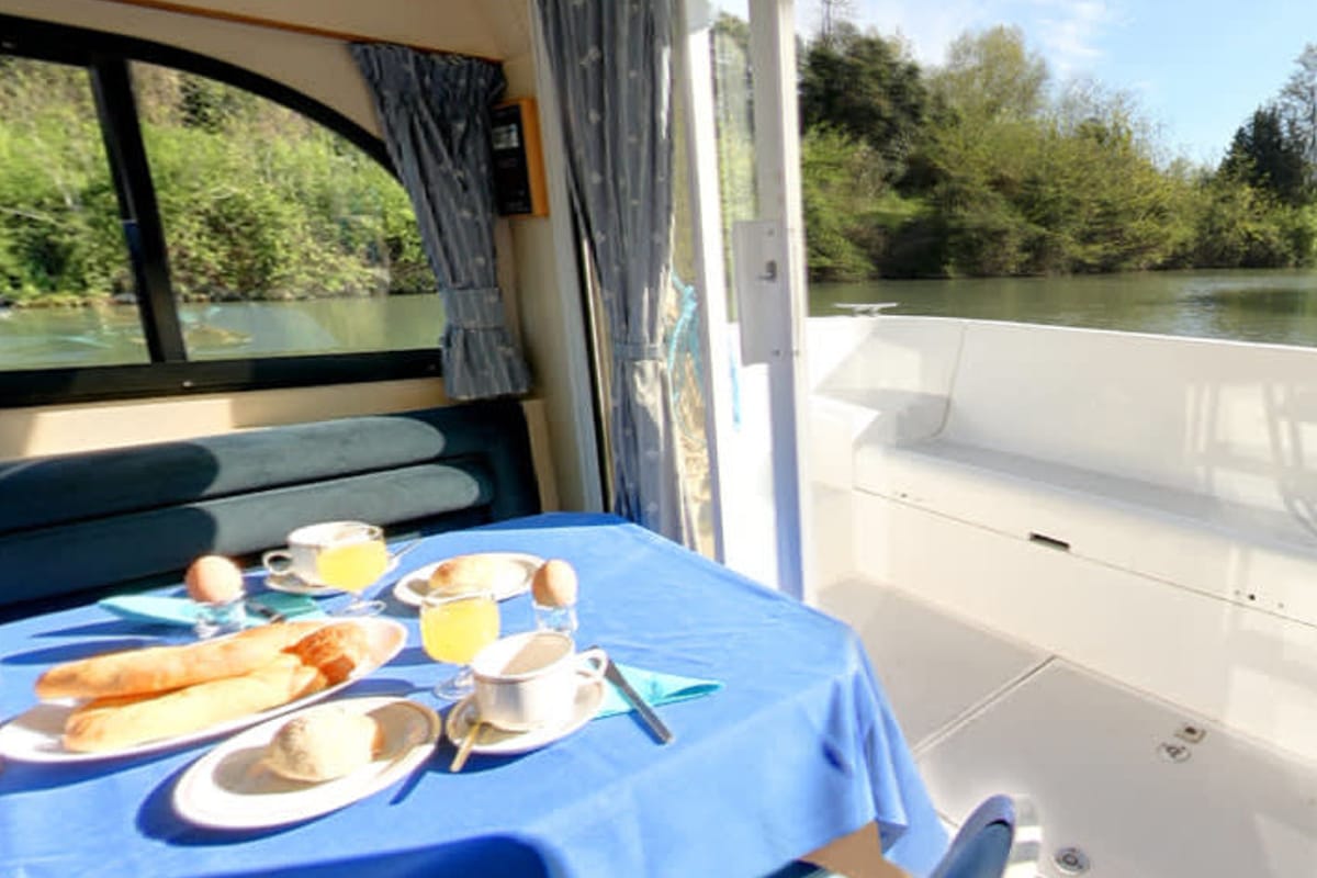 Salon of Caprice, a Cygnet Caprice motorboat at Hessel, United States
