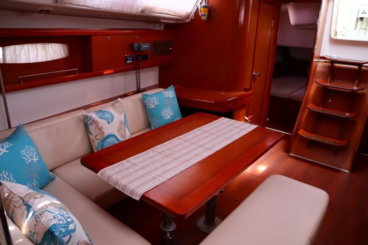 Salon of Fantasea, a Beneteau Oceanis 43 sailboat at Athens, Greece