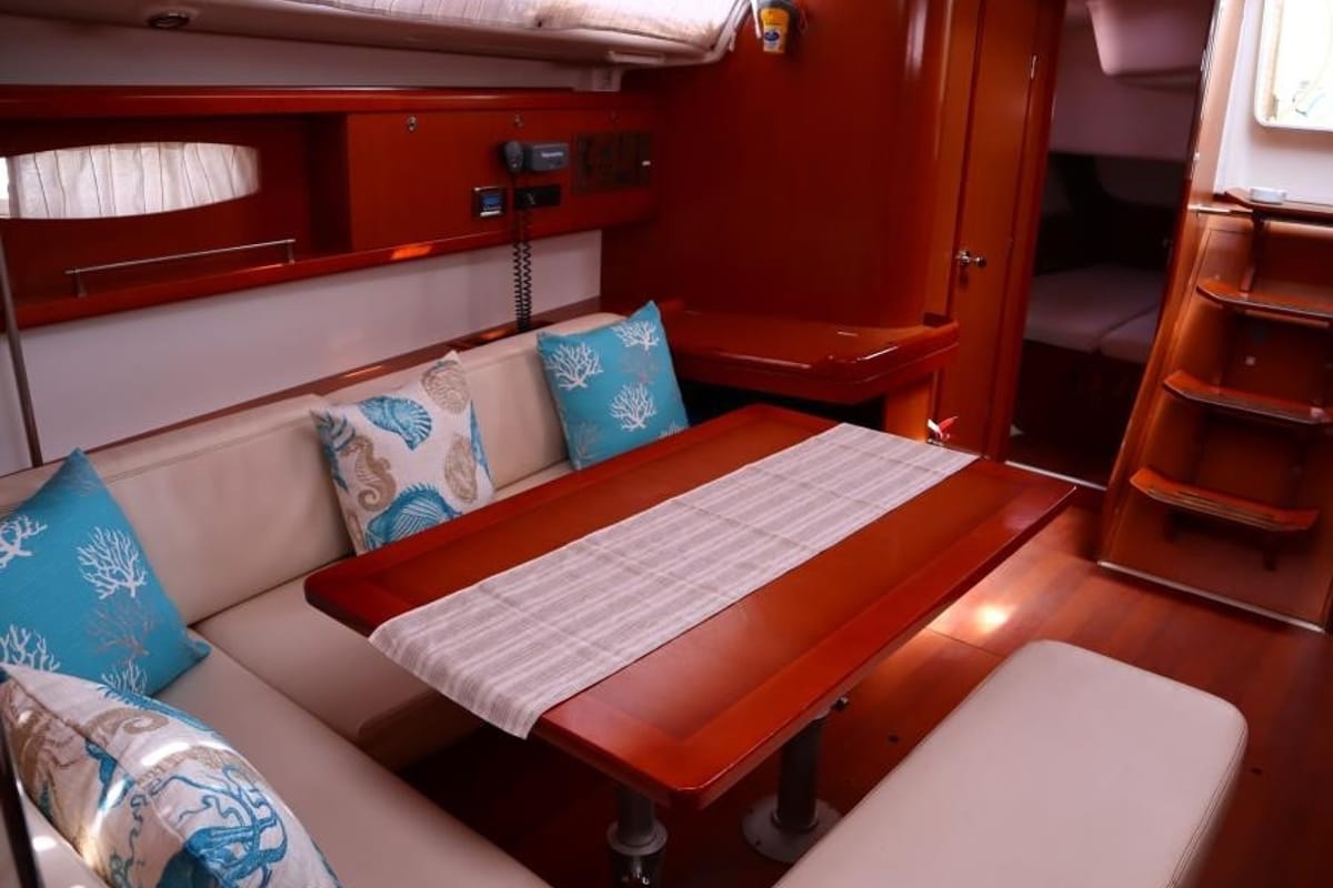 Fantasea, a Beneteau Oceanis 43 sailboat at Athens, Greece