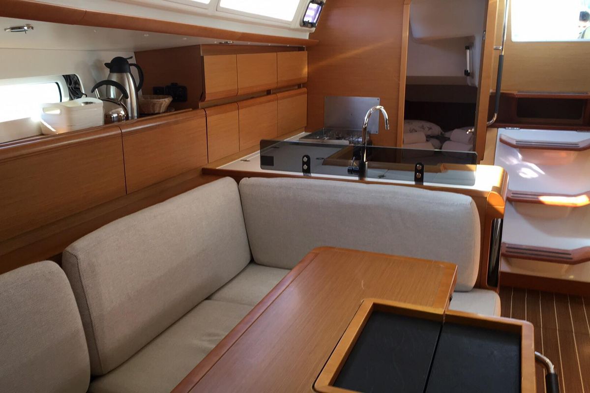 Salon of Kontiki, a Jeanneau Sun Odyssey 439 sailboat at Lavreotiki Municipal Unit, Greece