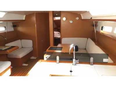Salon of Kontiki, a Jeanneau Sun Odyssey 439 sailboat at Lavreotiki Municipal Unit, Greece
