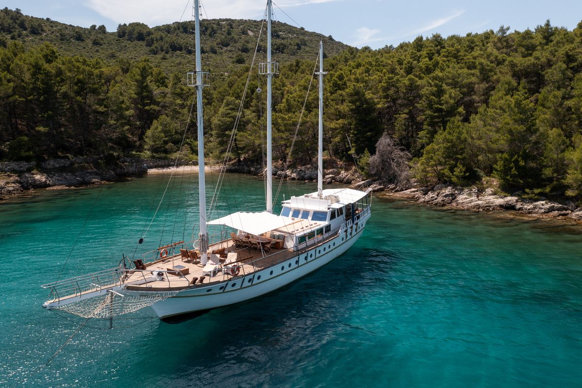 Gideon, a Unknown Gideon yacht at Grad Kaštela, Croatia