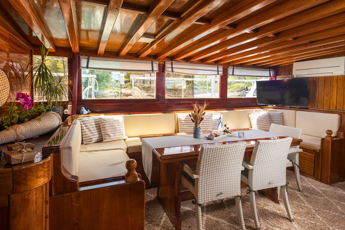 Salon of Gideon, a Unknown Gideon yacht at Grad Kaštela, Croatia