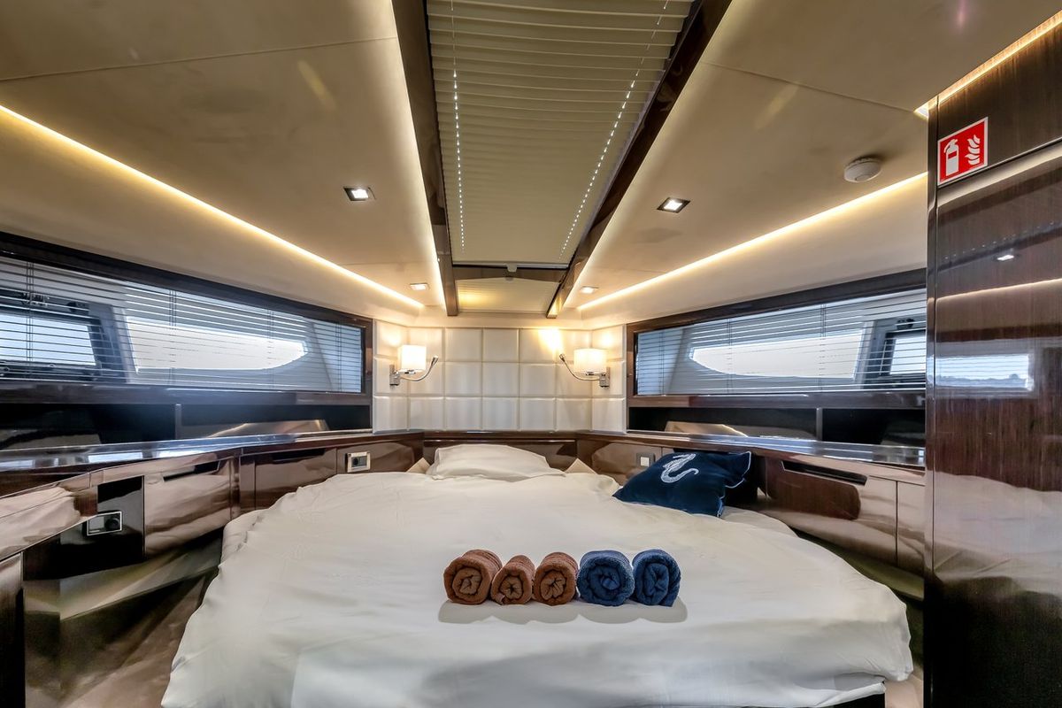 Cabin on Amber Blue, a Galeon 420 Fly yacht at Općina Sukošan, Croatia