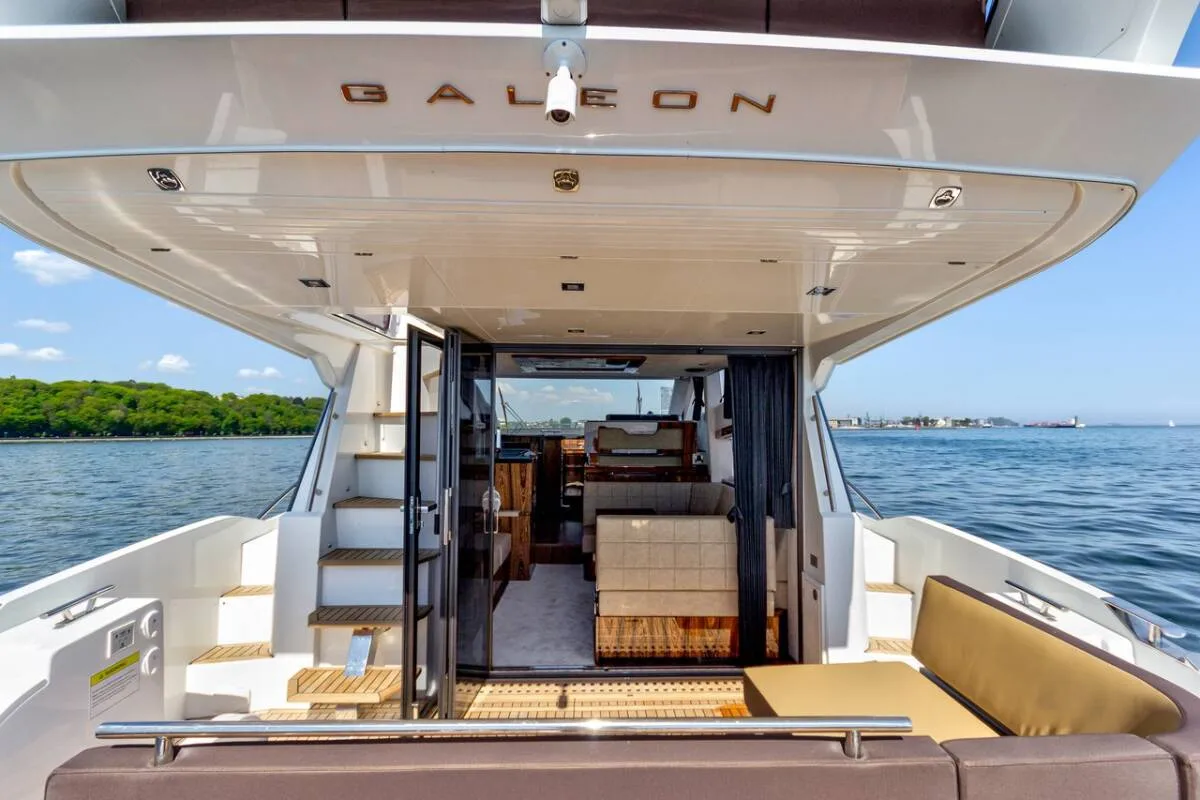 Exterior view of Amber Blue, a Galeon 420 Fly yacht at Općina Sukošan, Croatia