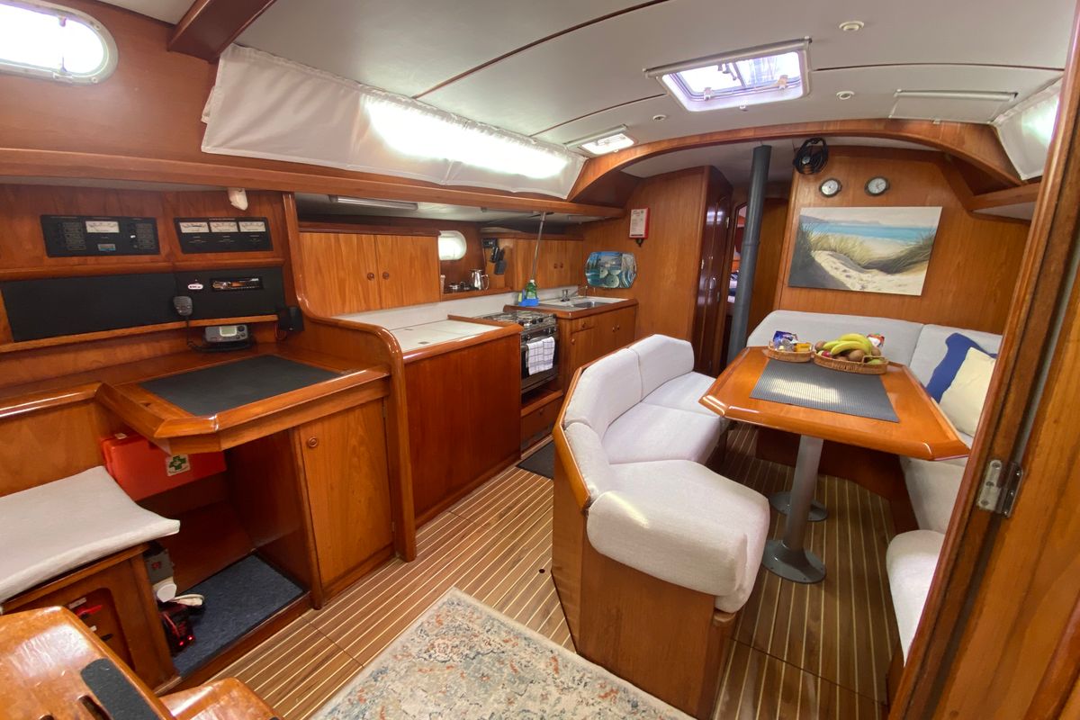 Salon of Stefi, a Jeanneau Sun Odyssey 42.2 sailboat at Kontokali, Greece