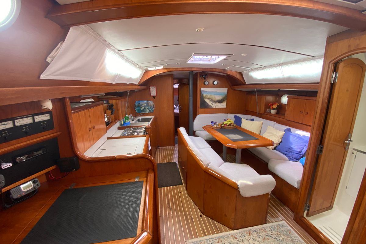 Salon of Stefi, a Jeanneau Sun Odyssey 42.2 sailboat at Kontokali, Greece