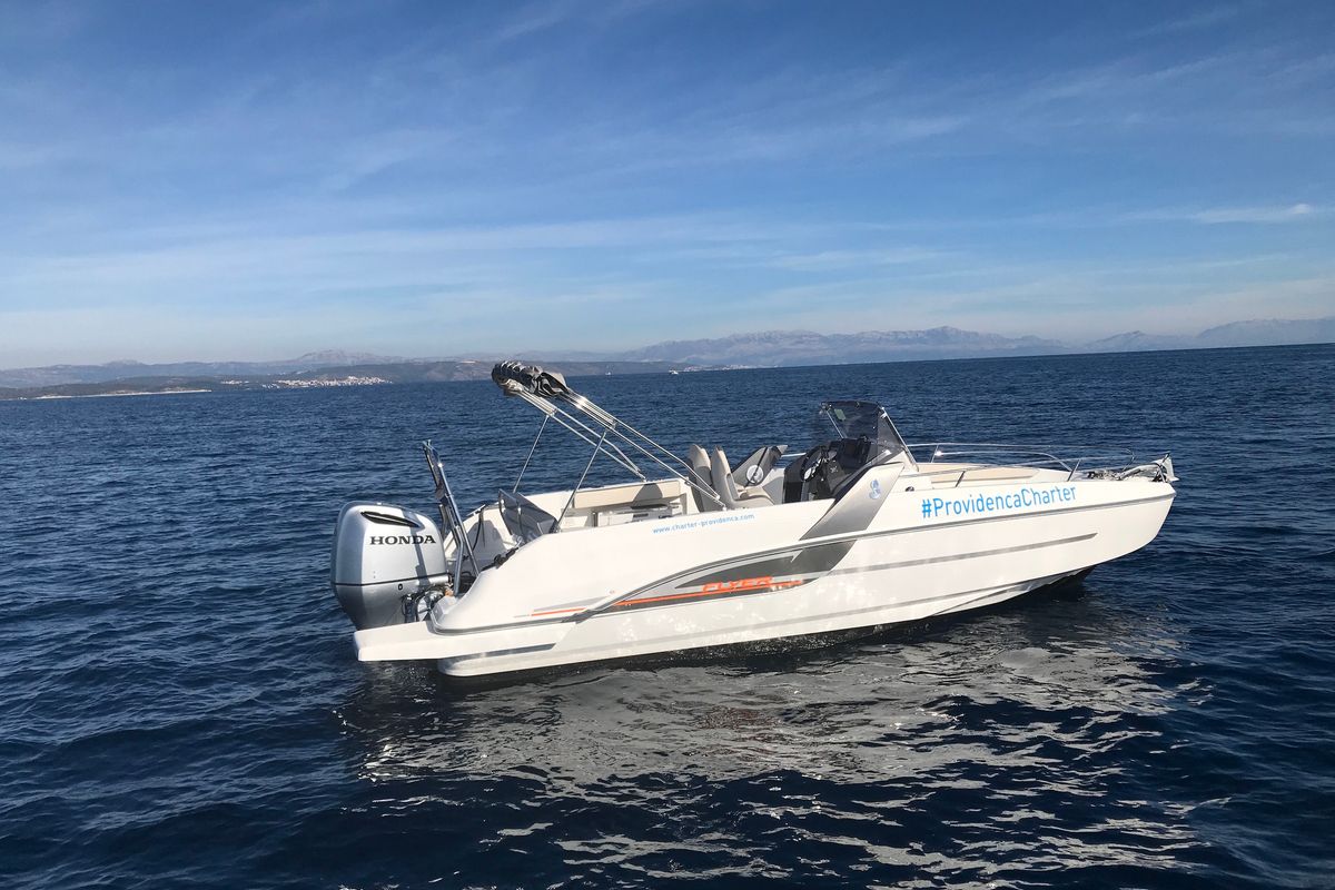 Exterior view of SPACEDeck, a Beneteau Flyer 7.7 SUNdeck motorboat at Grad Trogir, Croatia